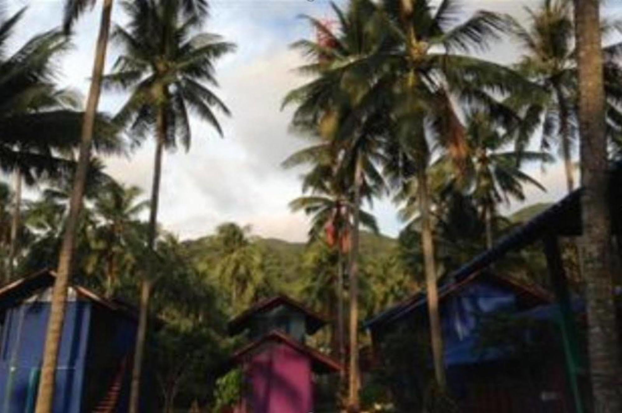 Oyo 75340 Klkl Hostel Koh Chang Bagian luar foto